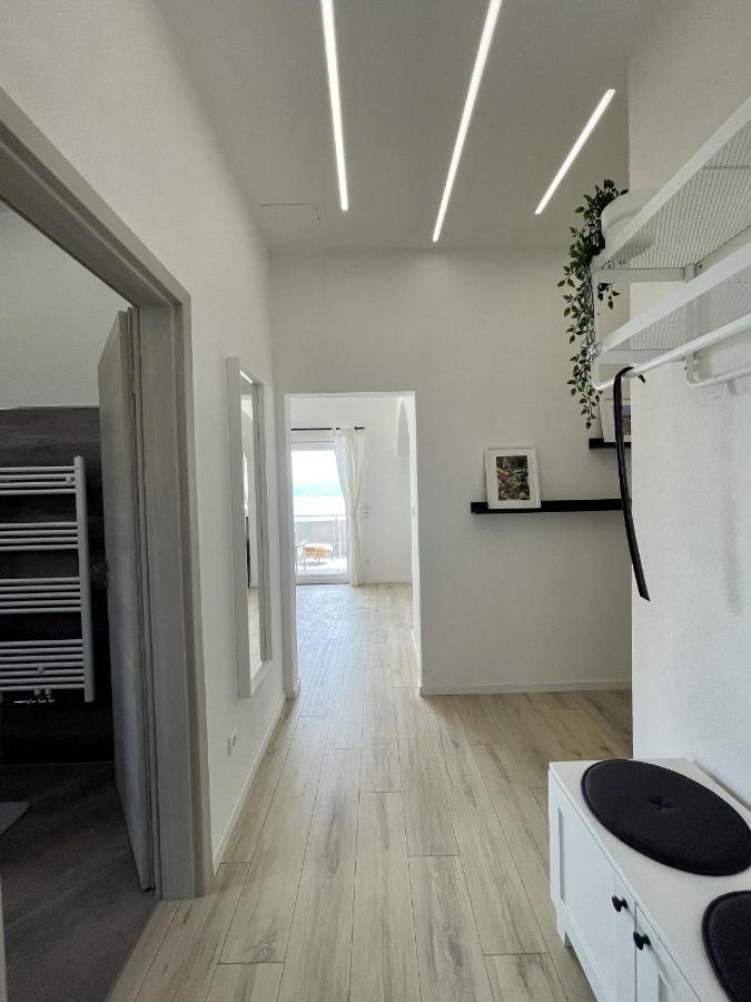 Lambda Holiday Apartments เยเซนิเซ ภายนอก รูปภาพ